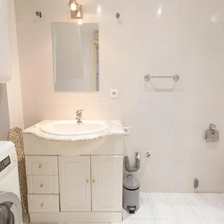 Authentic Townhouse Steps From The & Market Σπίτι διακοπών