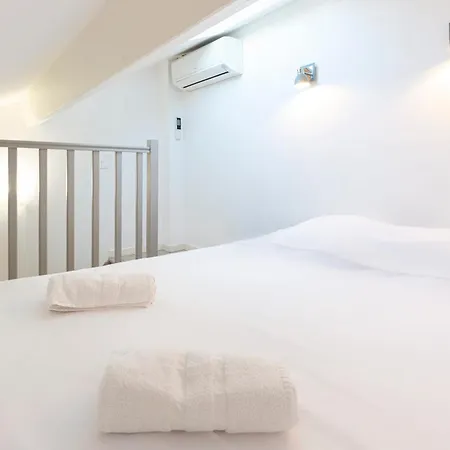 Σπίτι διακοπών Authentic Townhouse Steps From The & Market