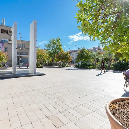 Σπίτι διακοπών Authentic Townhouse Steps From The & Market