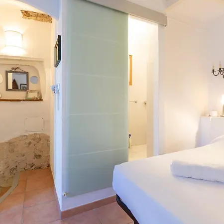 Σπίτι διακοπών Authentic Townhouse Steps From The & Market